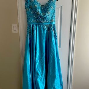 Prom dress worn only once for 3-4 hours